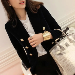 Elegant velvet blazer