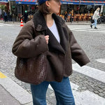 Emilia Oversized Bruine Leren Winterjas met Faux Fur – Stijlvolle en Warme Bescherming voor de Winter